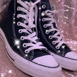 Black and white converse